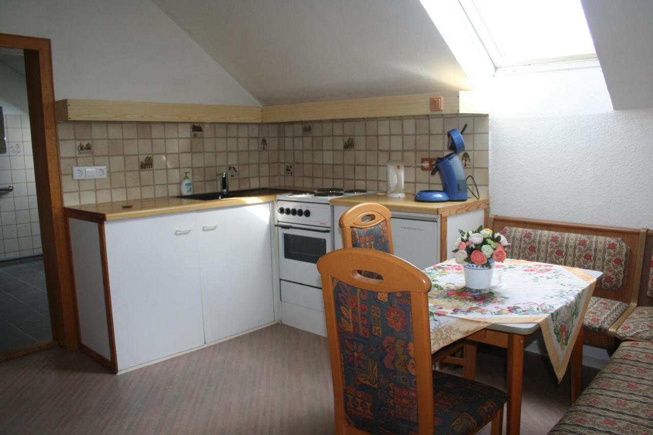 Grillglut Otel Arnsberg Oda fotoğraf