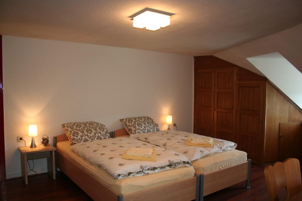 Grillglut Otel Arnsberg Oda fotoğraf